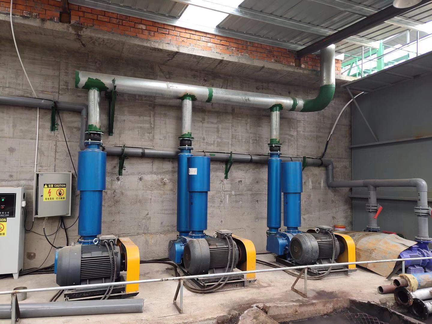 高壓水冷羅茨鼓風機